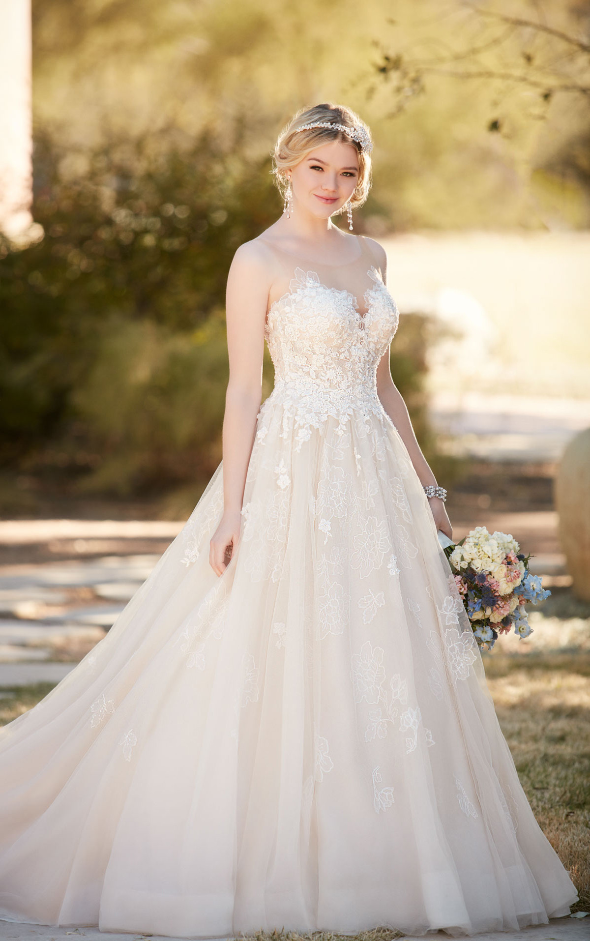 Wedding Ball Gowns
 Ball Gown Wedding Dress with Tulle Skirt