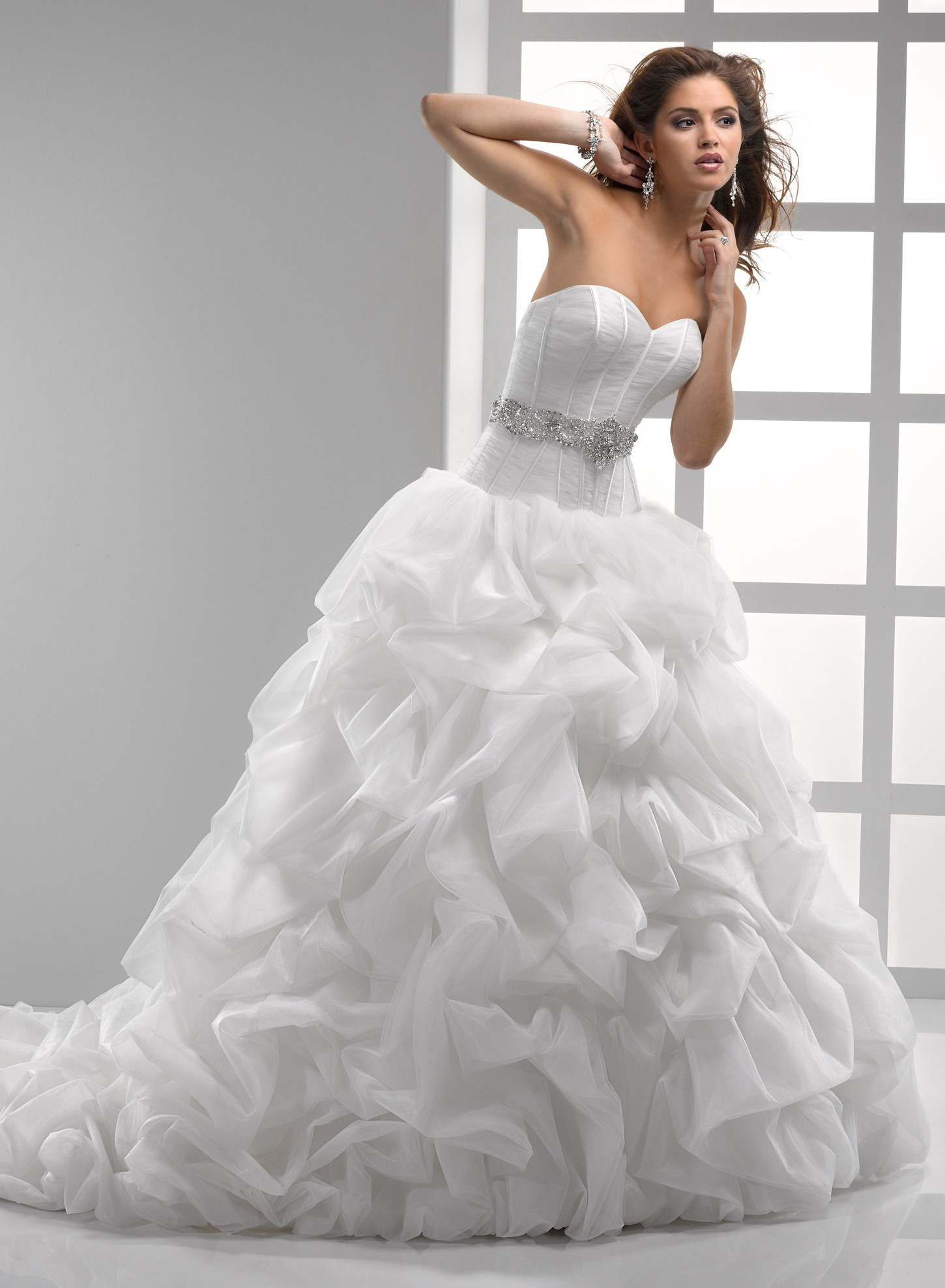 Wedding Ball Gowns
 The Irresistible Attraction of Ball Gown Wedding Dresses