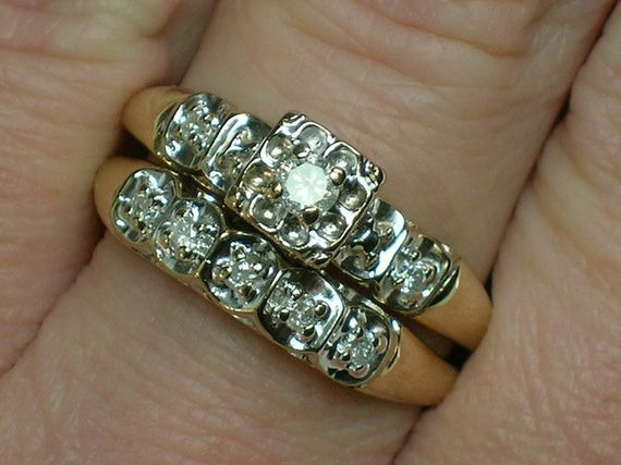 Wedding Bands And Engagement Rings
 Vintage Wedding Rings Set Tudor Rose Illusion Head Classic