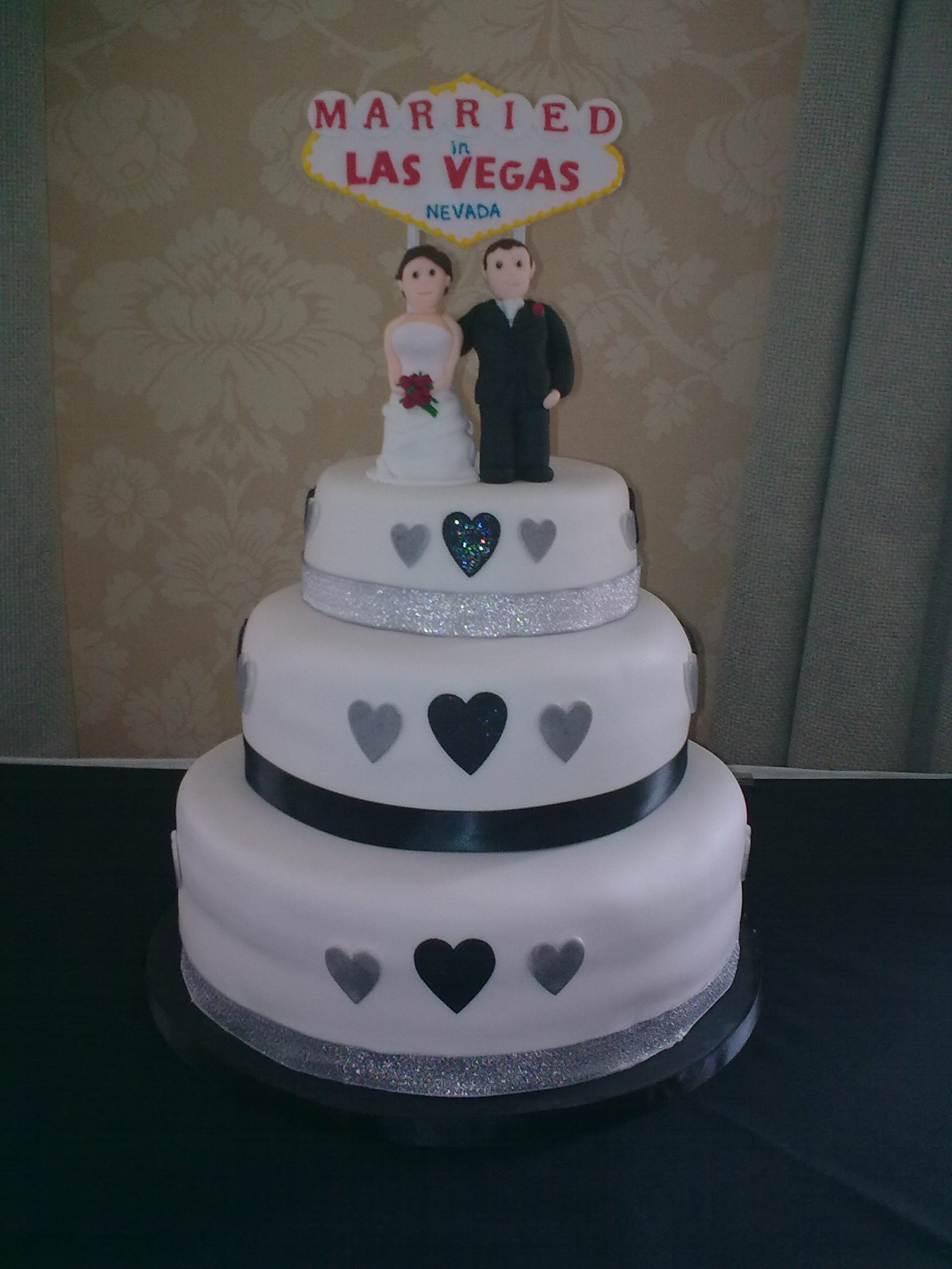 Wedding Cake Las Vegas
 jo las vegas wedding cake 2