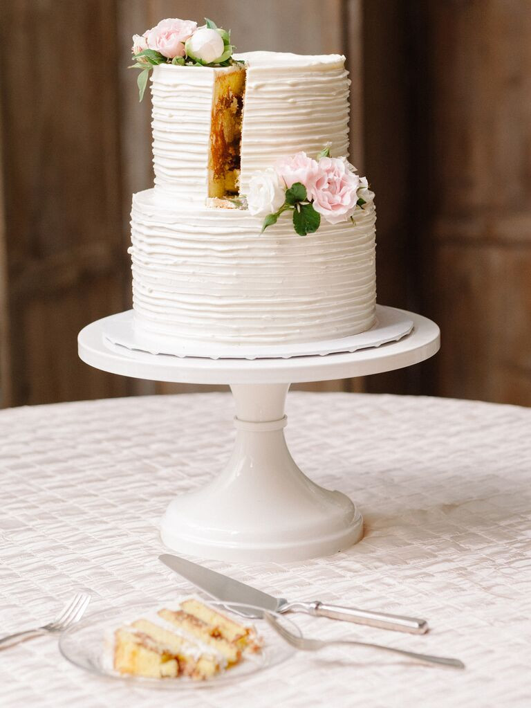 Wedding Cakes Simple
 Unique Wedding Cakes The Prettiest Wedding Cakes We ve