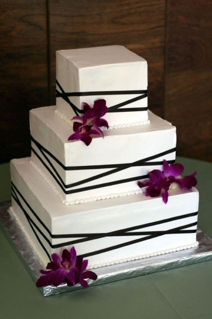 Wedding Cakes Square
 52 Gorgeous Square Wedding Cake Ideas Weddingomania