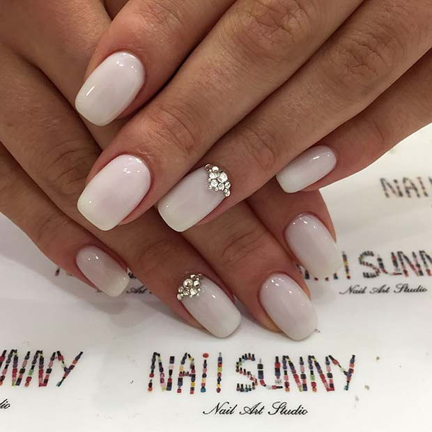 Wedding Finger Nails
 23 Pretty Wedding Nail Ideas for Brides to Be