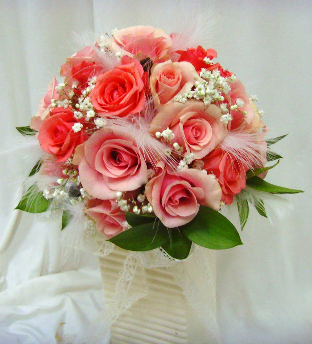Wedding Flowers Bridal Bouquet
 Wedding Flower Bouquets Learn About the Different Shapes