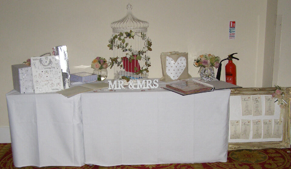 Wedding Gift Table Decoration Ideas
 wedding dj maidstone oakwood house wedding t table