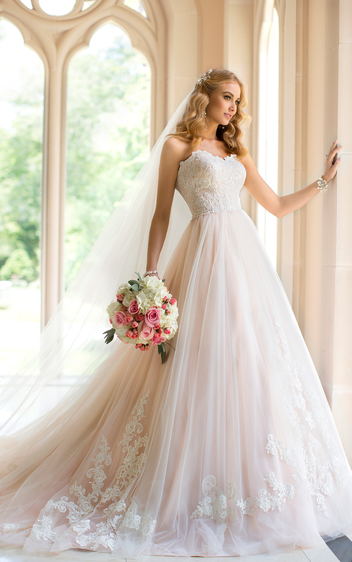 Wedding Gown Designer
 The Best Gowns from The Most In Demand Wedding Dress