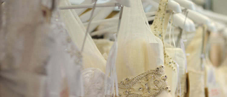 Wedding Gown Preservation Kit
 Wedding Dress Preservation & Cleaning