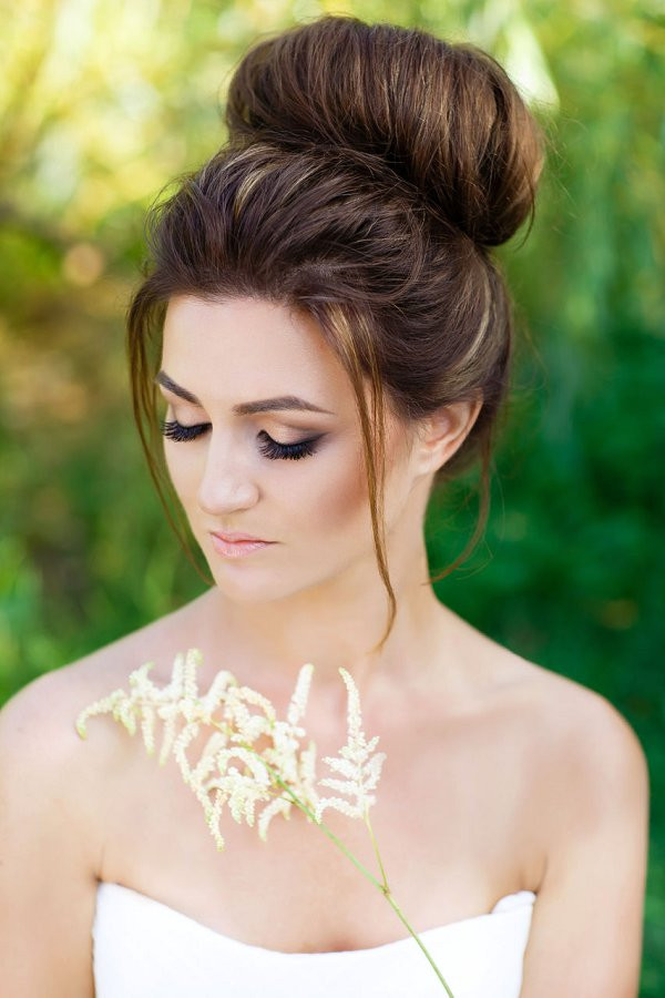 Wedding Hairstyle Buns
 26 Fabulous Wedding Bridal Hairstyles for Long Hair