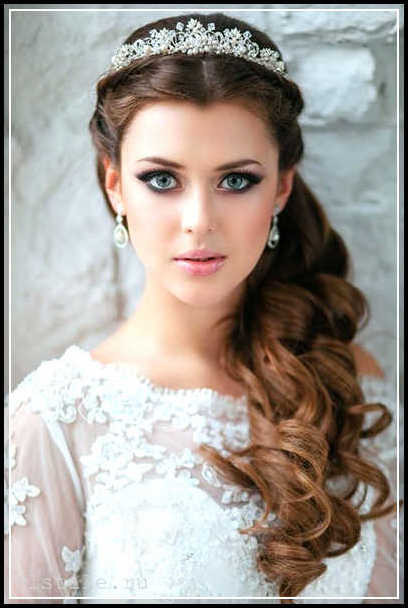 Wedding Hairstyle For Round Face
 wedding hairstyles for round faces 26 Best Inspiration