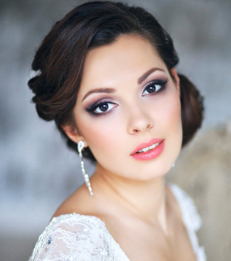 Wedding Make-up
 The 5 BEST Tips How To Choose Your Bridal Makeup Look