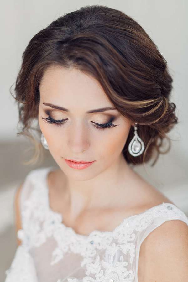 Wedding Makeup And Hair
 31 Gorgeous Wedding Makeup & Hairstyle Ideas For Every Bride