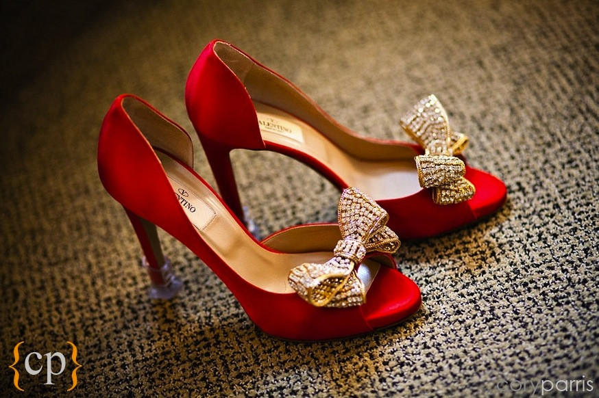 Wedding Shoes Red
 elegant red wedding shoes with gold bows