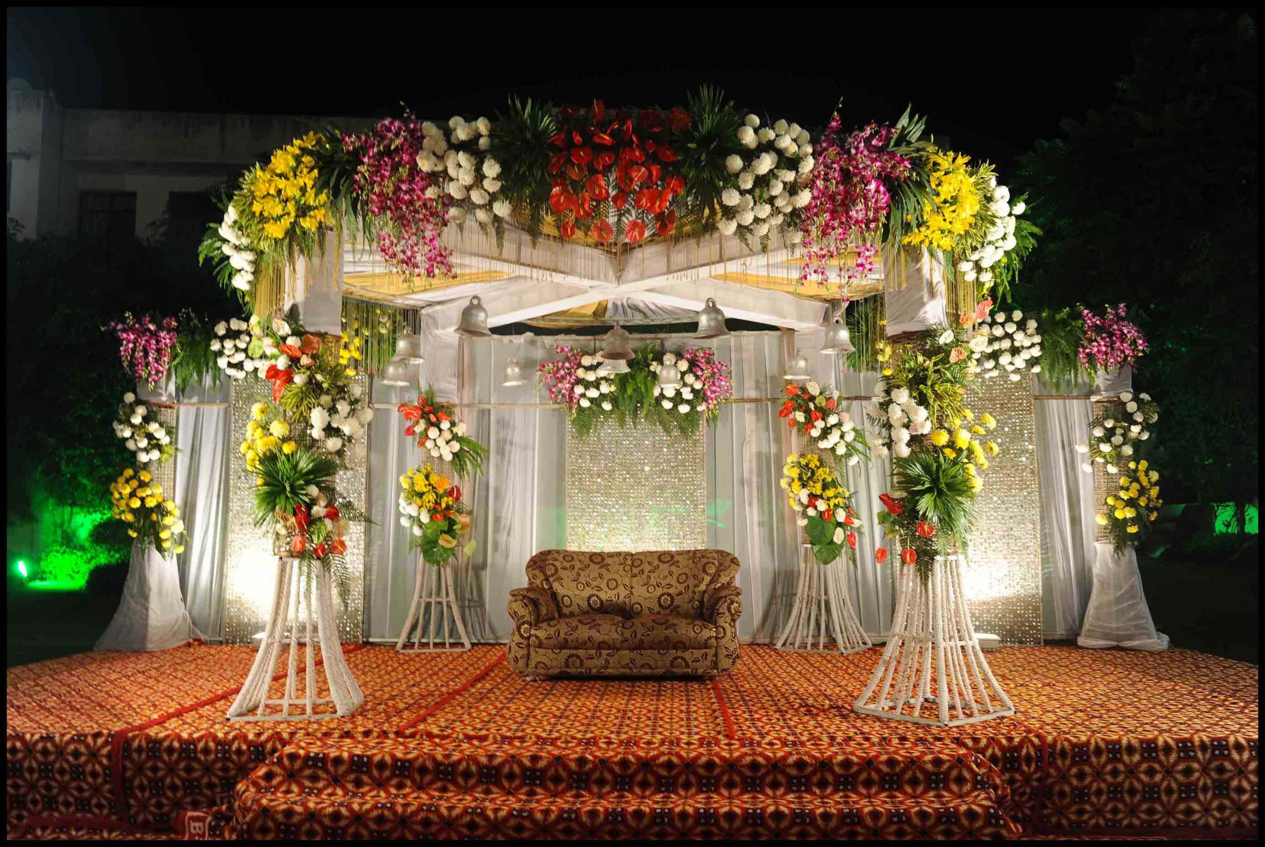 Wedding Stage Decoration
 Best Wedding Stage Decoration Idea For Indian Weddings