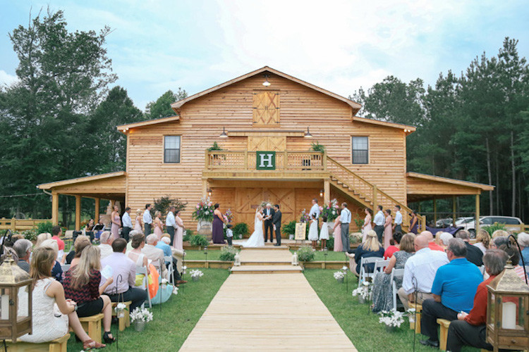 Wedding Venues In Mississippi
 Top Barn Wedding Venues