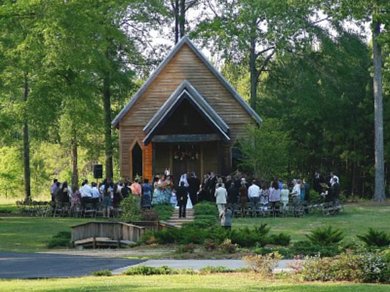 Wedding Venues In Mississippi
 McClain Lodge Rustic Mississippi Wedding Venue BridePOP
