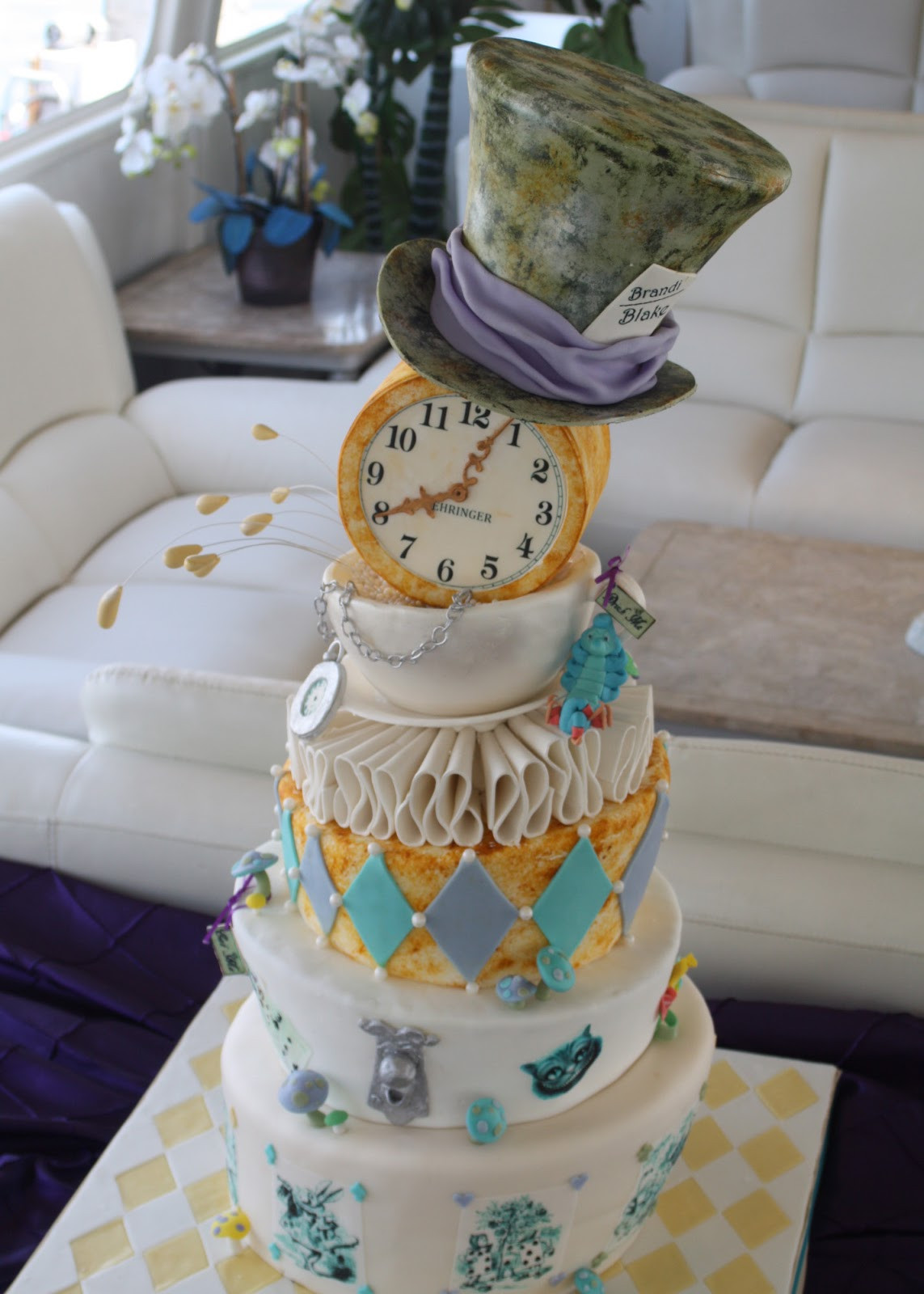 Wedding Wonderland Cakes
 Pastries By Vreeke Alice in Wonderland Wedding