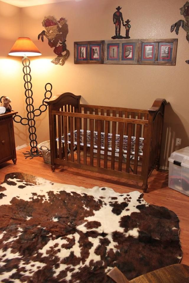 Western Baby Decor
 baby boy bedroom love the cow hide not so much the theme