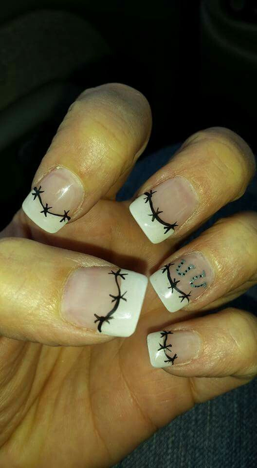 Western Nail Art
 Western barb wire nails
