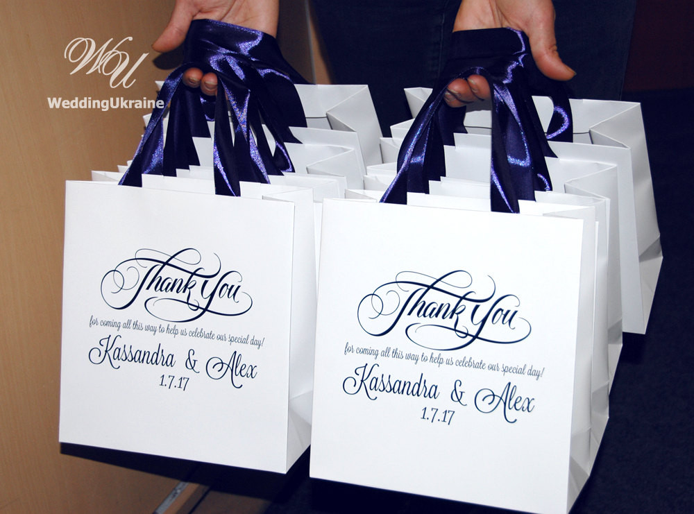 What To Put In Wedding Gift Bags
 30 Wedding Wel e Bags with Navy Blue satin ribbon & names