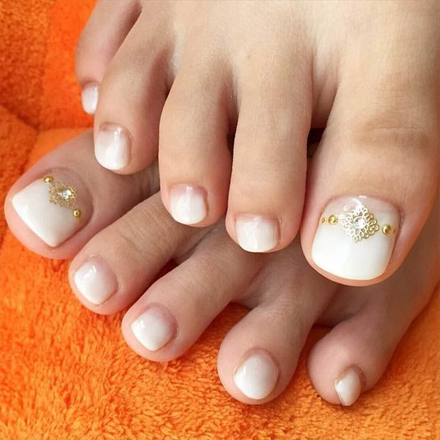 White Toe Nail Designs
 20 Adorable Easy Toe Nail Designs 2020 Simple Toenail
