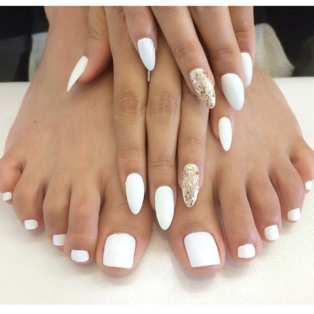 White Toe Nail Designs
 38 Latest Wedding Toe Nail Art Design Ideas