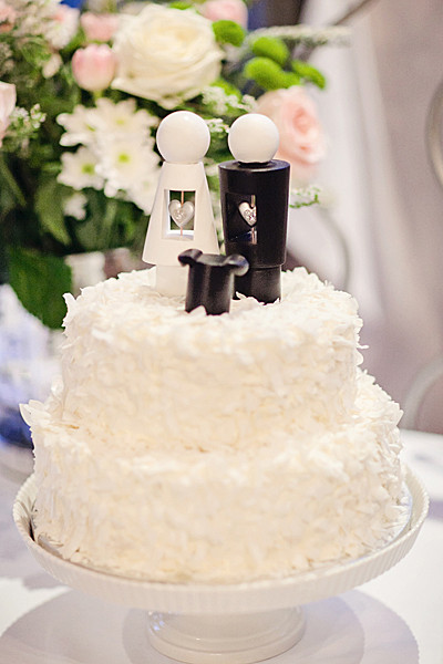 Whole Foods Wedding Cake
 Inexpensive Wedding Cakes