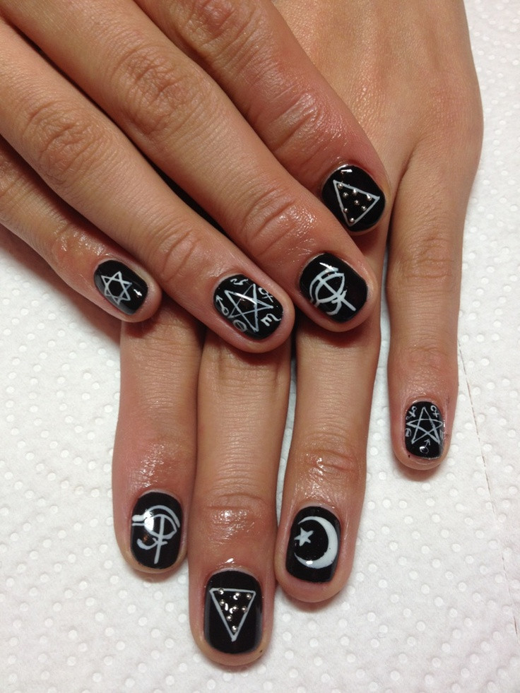 Witchy Nail Art
 5 Spooky but Cute Nail Art Ideas for Halloween – Glam Radar