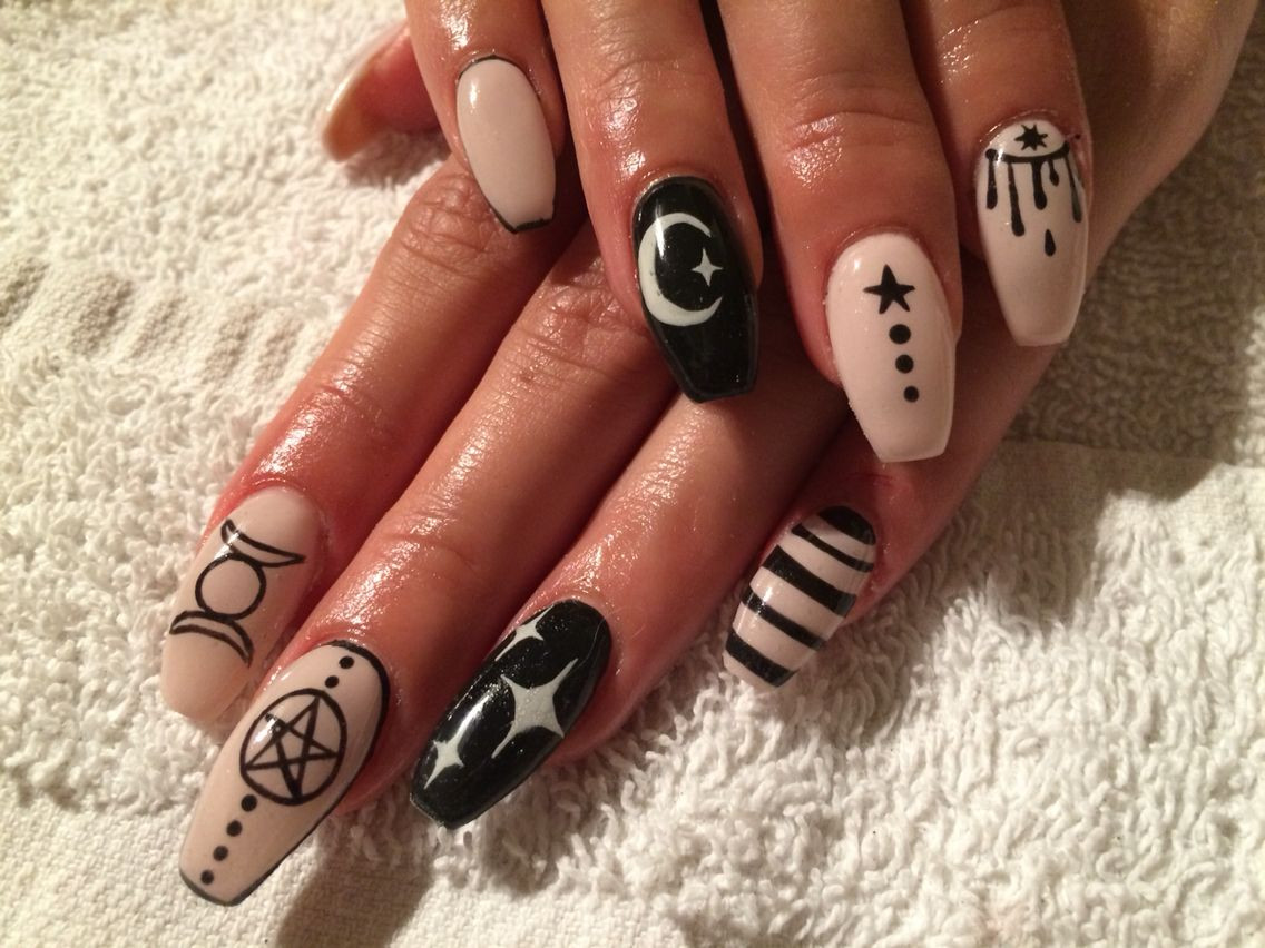 Witchy Nail Art
 The 25 best Witchy nails ideas on Pinterest