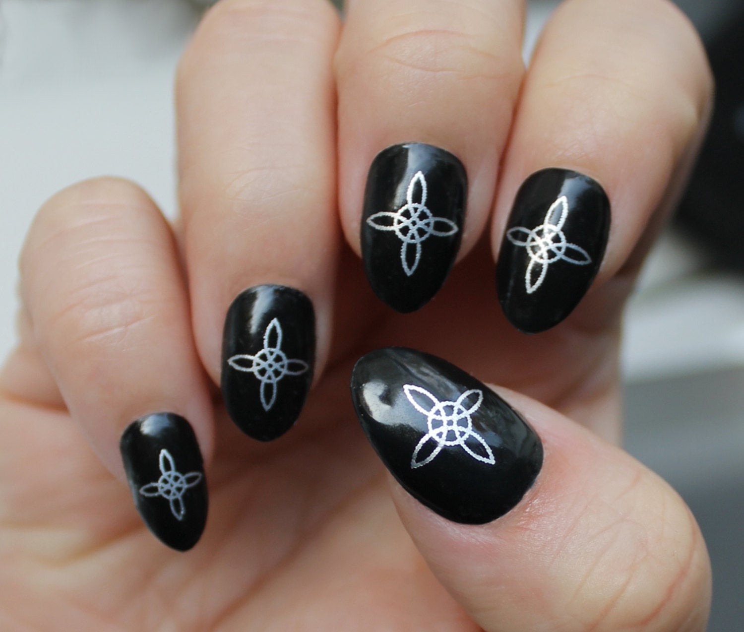 Witchy Nail Art
 WITCH KNOT Nail Art Whs 33 Silver Waterslide Decal Stickers