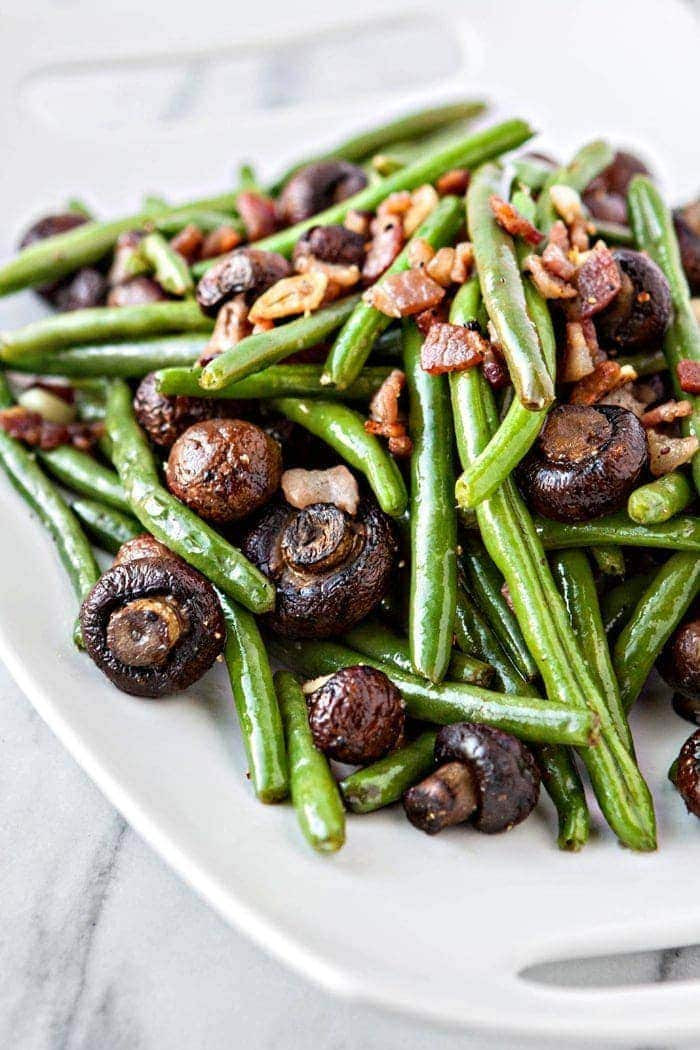 Best Green Bean Recipe For Thanksgiving
 Garlic Bacon Sautéed Green Beans with Roasted Mushrooms