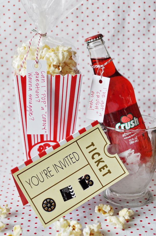 Cute Valentines Day Date Ideas
 Stay at home movie date night with a creative flair a