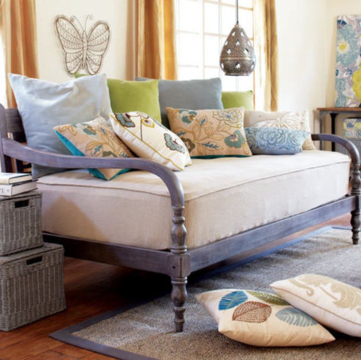 Daybed In Living Room Ideas
 17 Cozy Daybed Nice Inspirations and Ideas
