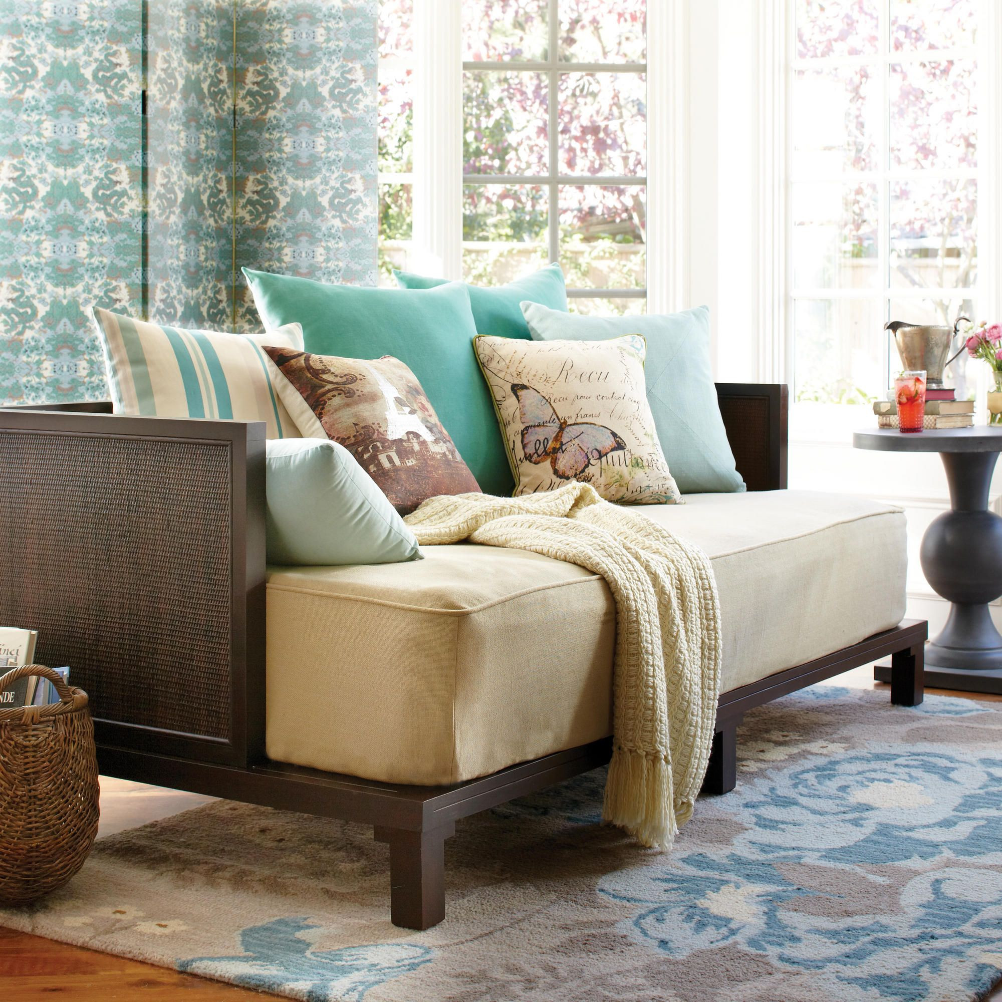 Daybed In Living Room Ideas
 This could be perfect on the 3rd floor for the extra