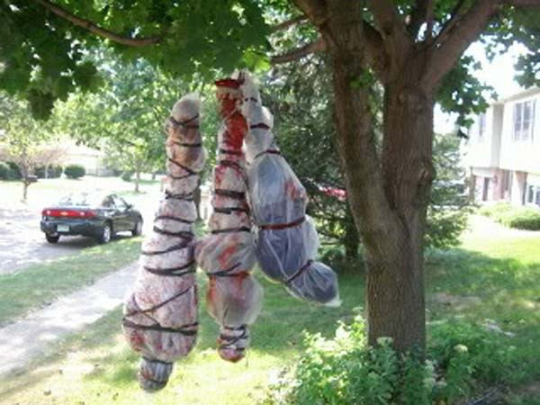 Diy Scary Halloween Props
 Top 21 Creepy Ideas to Decorate Outdoor Trees for Halloween