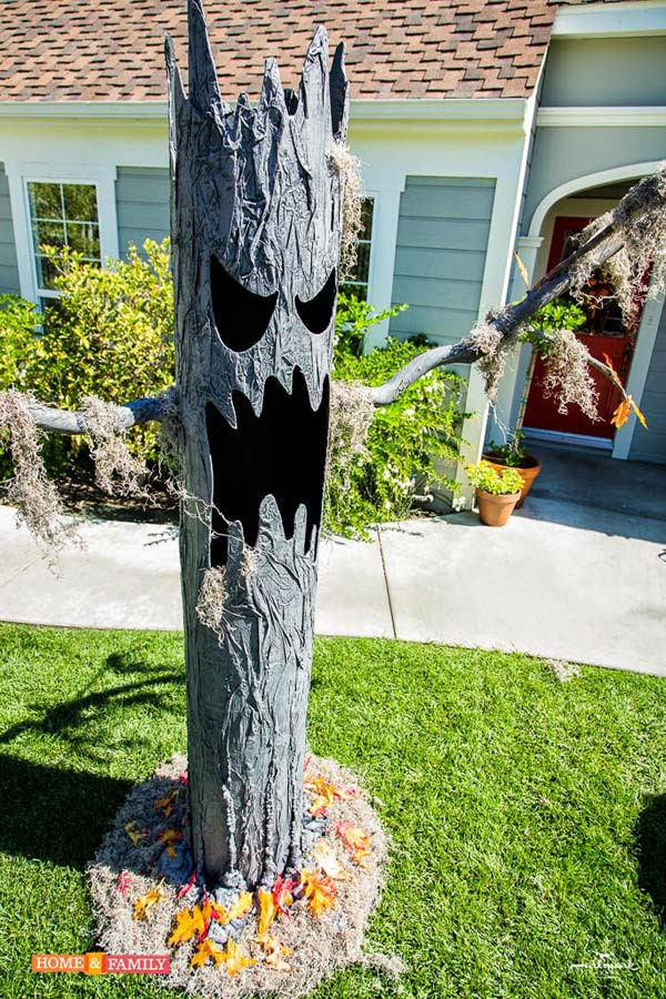 Diy Scary Halloween Props
 38 Cool and Cheap DIY Halloween Projects Will Give Your