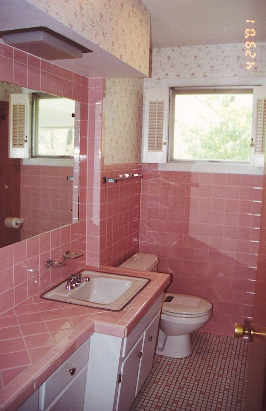 Downplay A Pink Tile Bathroom
 Happy New Year and the Pink Tile Bathroom is Back