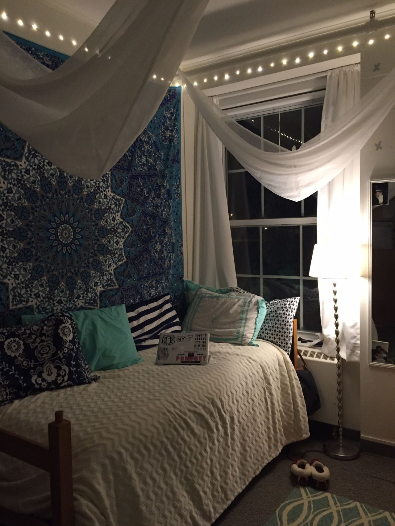 Fairy Light Bedroom
 Love Fairy Lights Here are 20 Ideas for Your Home
