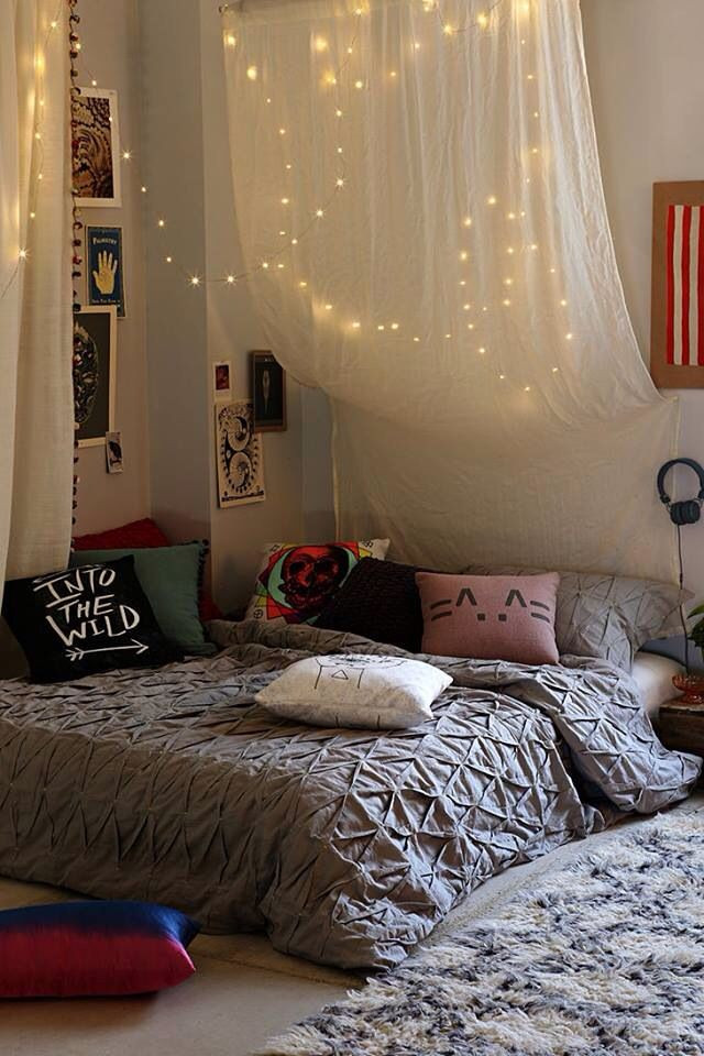 Fairy Light Bedroom
 How You Can Use String Lights To Make Your Bedroom Look Dreamy