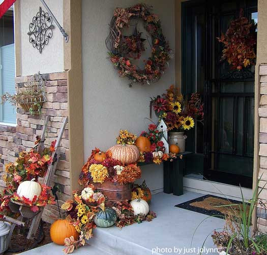Fall Decorating Ideas For Outside
 Outdoor Fall Decorating Ideas for Your Front Porch and Beyond