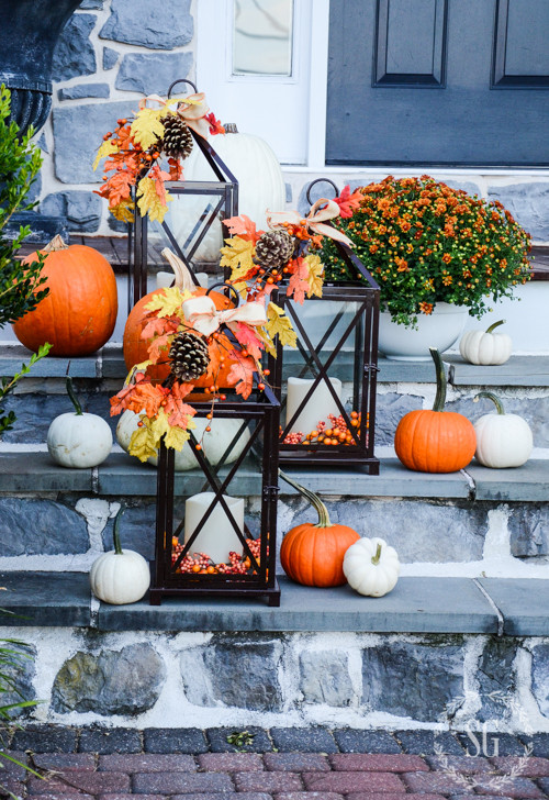 Fall Decorating Ideas For Outside
 OUTDOOR FALL DECORATING WITH LANTERNS AND A GIVEAWAY