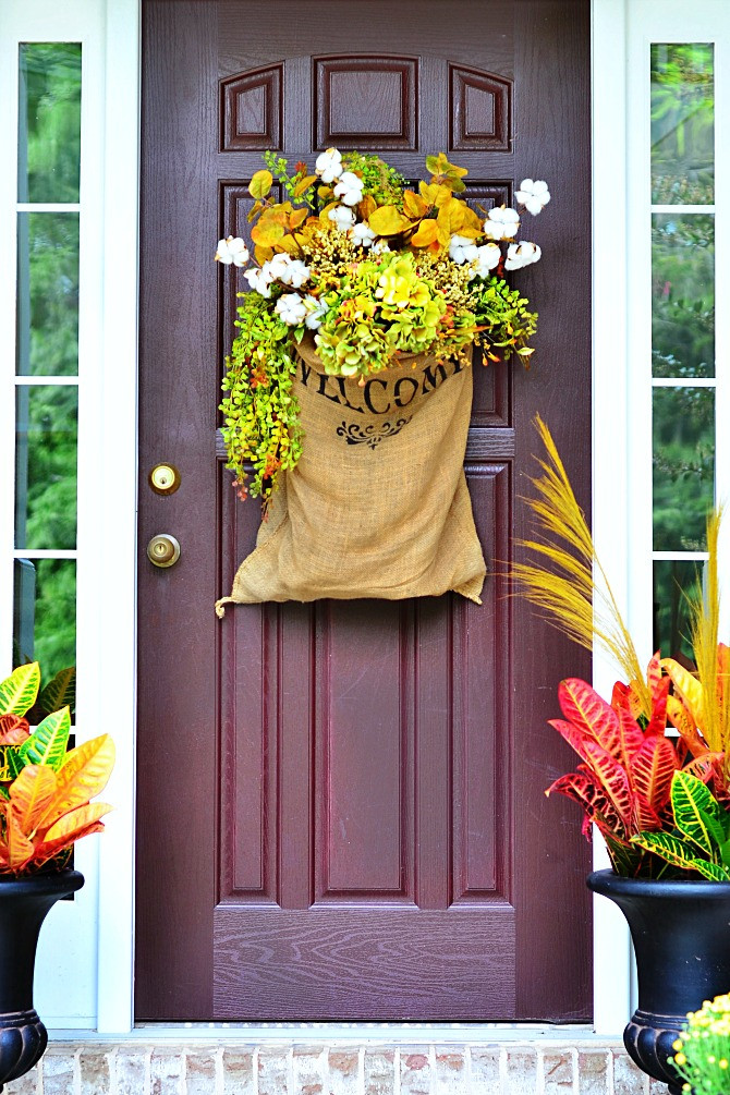 Fall Door Decor
 8 Tips for Creating a Beautiful Fall Porch