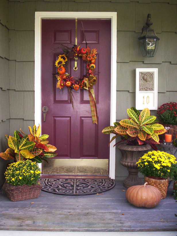 Fall Door Decor
 Modern Furniture Favorite Fall Decorating 2012 Ideas By H
