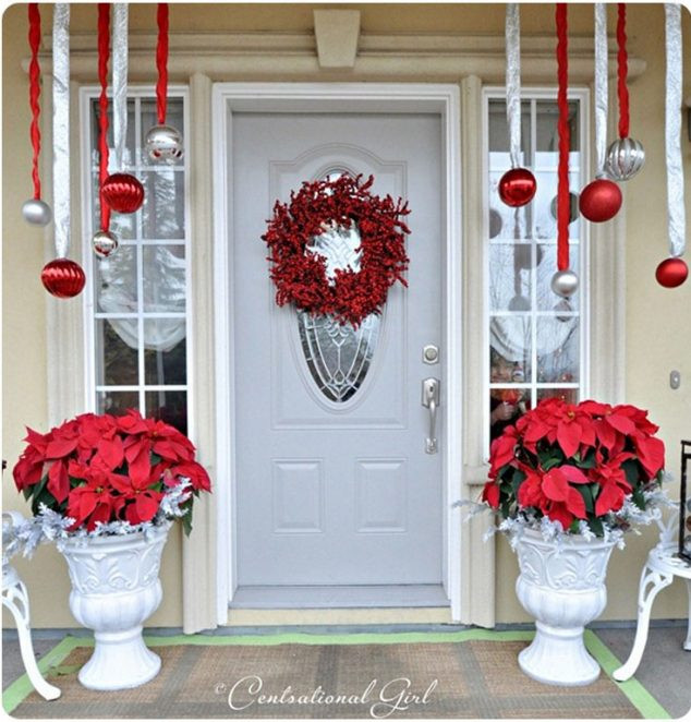 Front Door Christmas Decor Ideas
 15 Sensational Christmas Front Door Decor With Lovely Red