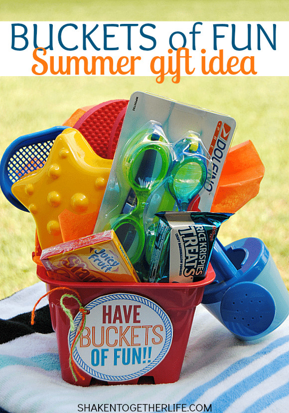 Fun Summer Gifts
 Buckets of Fun Summer Gift Juggling Act Mama