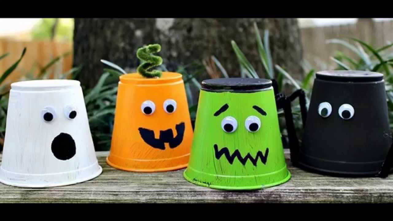Halloween Art And Crafts For Preschoolers
 Easy to make Halloween arts and crafts for kids