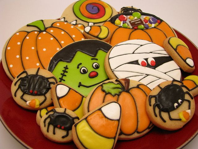 Halloween Cookie Decoration Ideas
 Halloween Cookies Bakin Bakin Bakin BAKIN