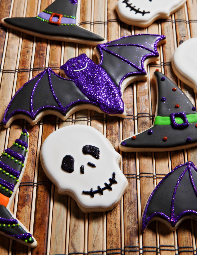 Halloween Cookie Decoration Ideas
 Sparkly Halloween Cookies