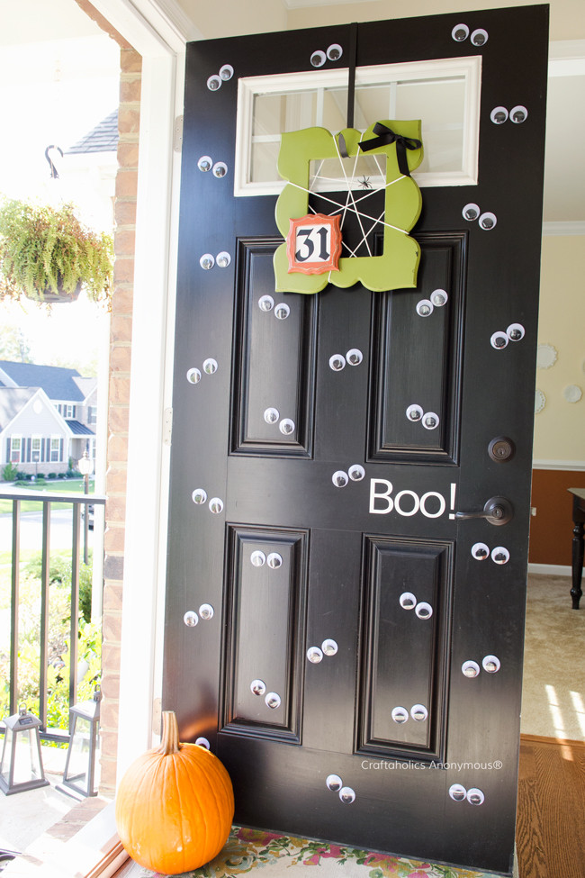 Halloween Door Decoration Ideas
 12 Spooky Halloween Porch Ideas