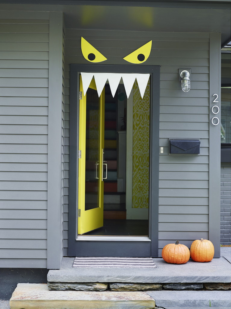 Halloween Door Decoration Ideas
 Wel e Halloween with DIY front door decorations