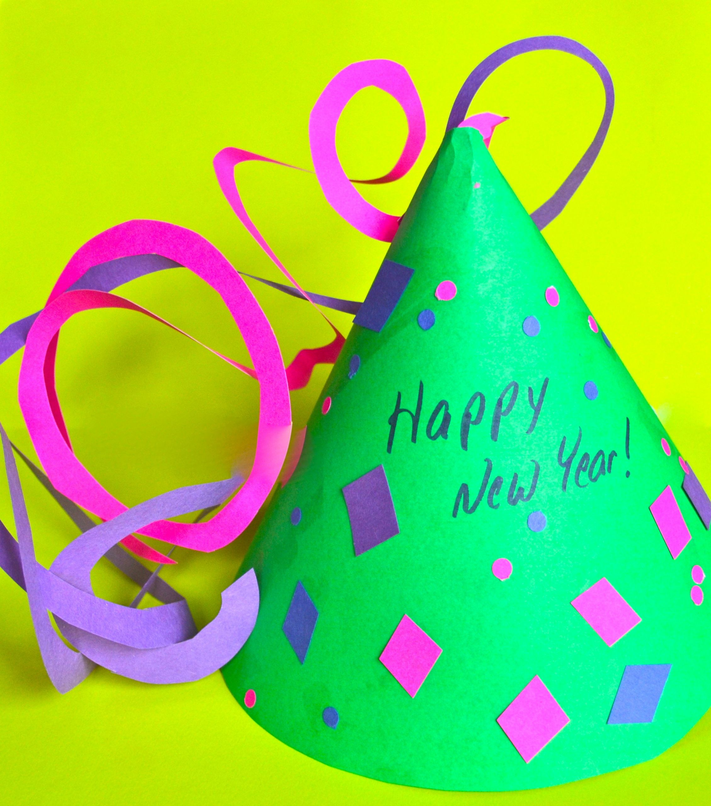 Happy New Year Craft
 DIY New Years Party Hat